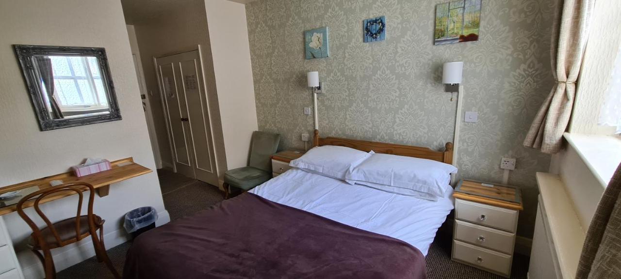 The Merton Hotel เฮริฟอร์ด ภายนอก รูปภาพ