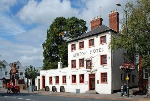 The Merton Hotel เฮริฟอร์ด ภายนอก รูปภาพ
